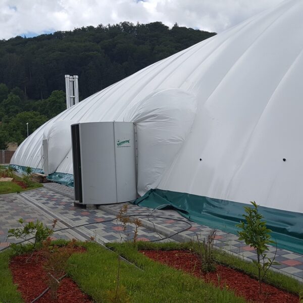 Balon comănești piscină 03