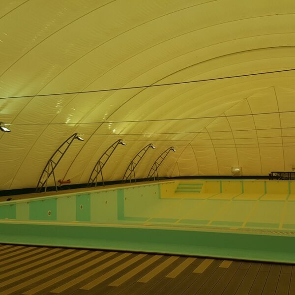 Balon comănești piscină 06